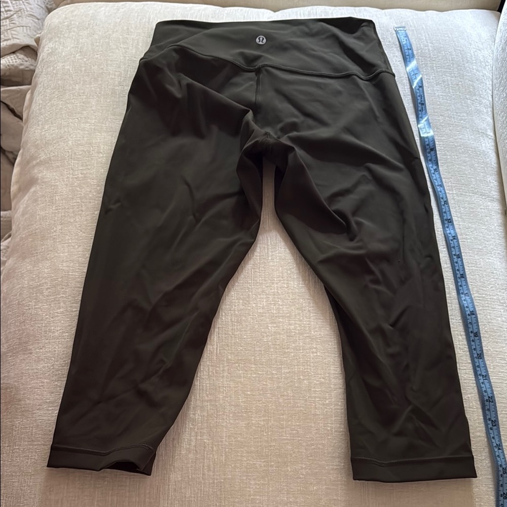lululemon athletica cropped olive green leggings tights align